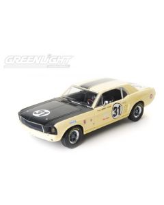FORD MUSTANG No 31 JERRY TITUS 1967 1/18 - Greenlight - 12831