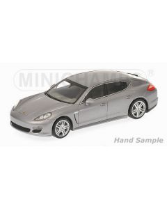 Porsche Panamera S Hybrid - 2011 - Silver Metallic - 1/43 - Minichamps - 400068250